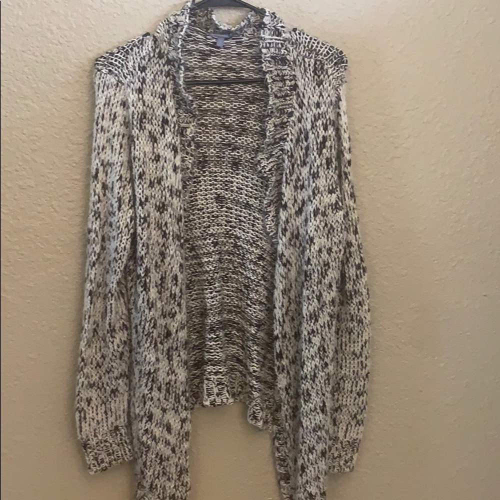 Cardigan sweater